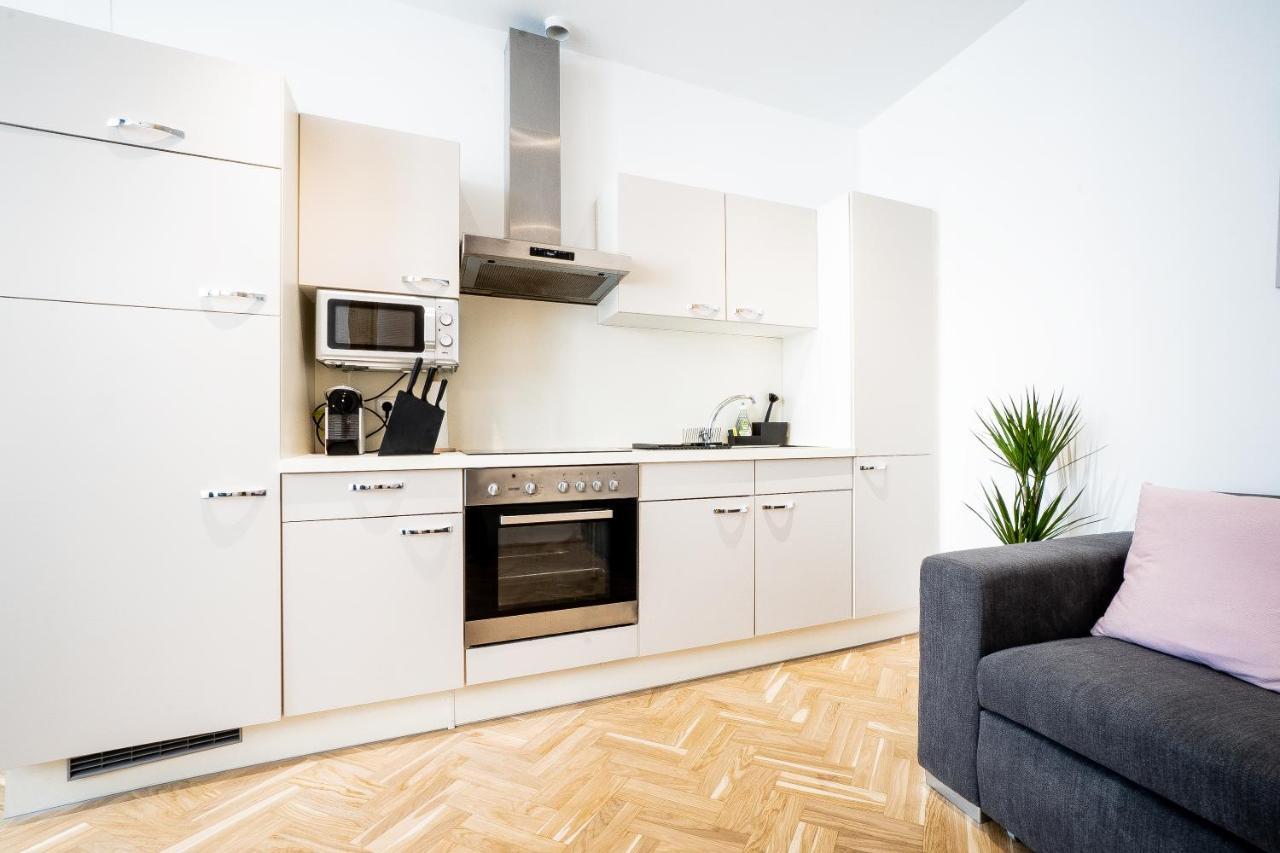 Modern And Lovely Apartment Next To Subway Station Wenen Buitenkant foto