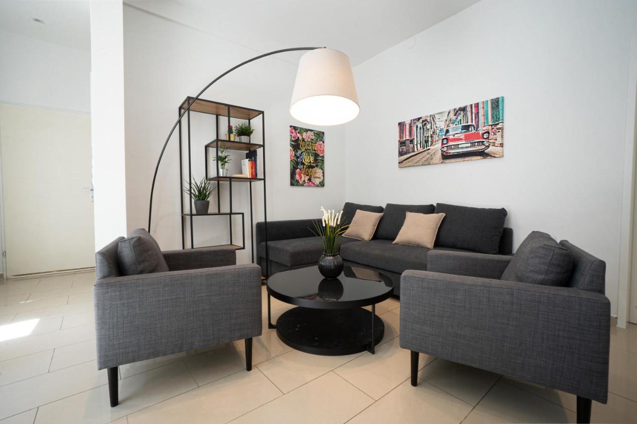 Modern And Lovely Apartment Next To Subway Station Wenen Buitenkant foto