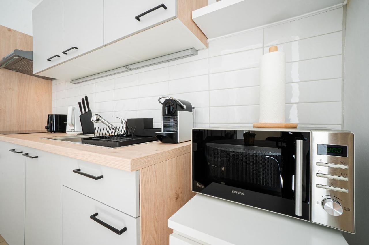Modern And Lovely Apartment Next To Subway Station Wenen Buitenkant foto